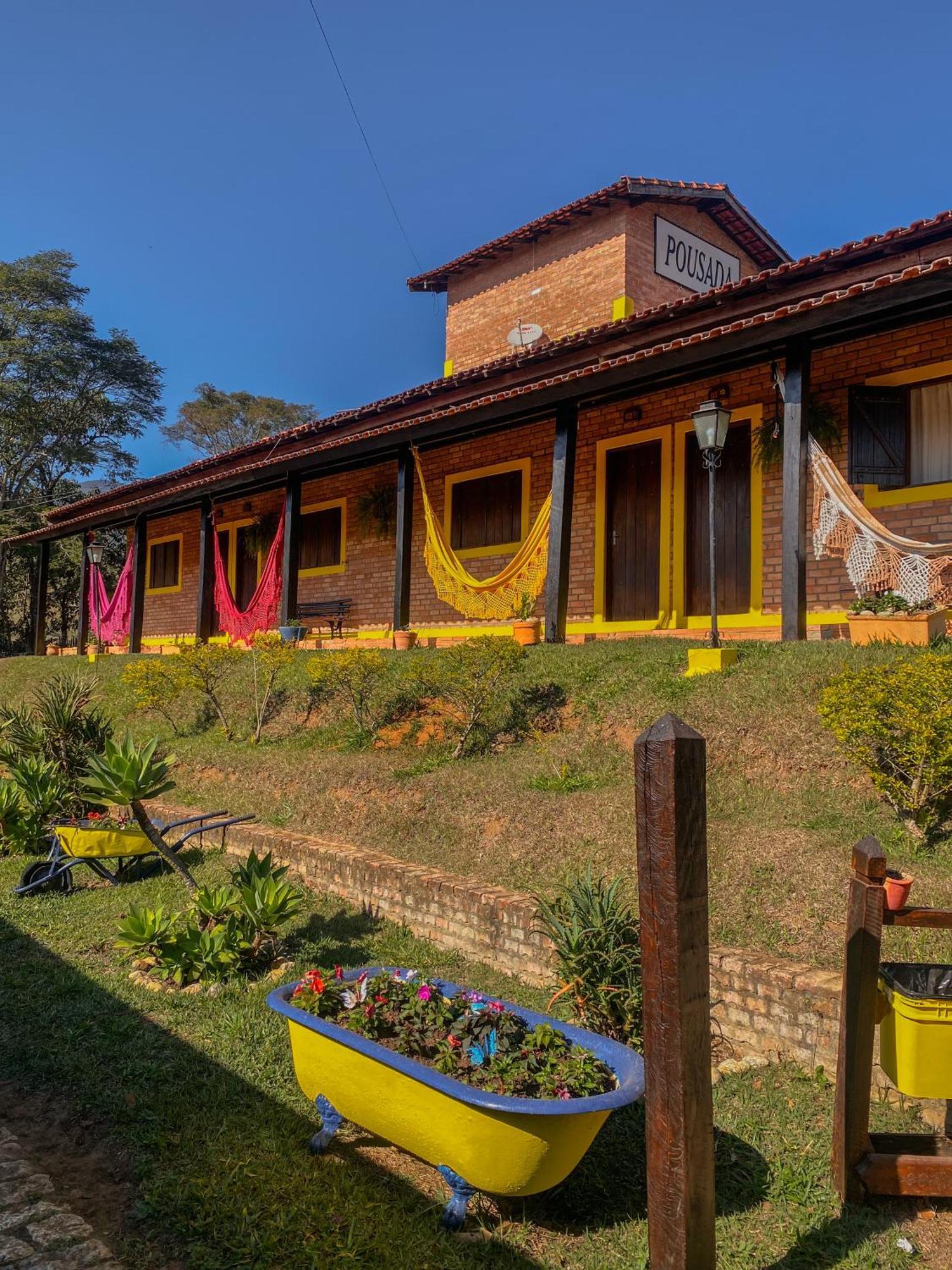 Pousada E Restaurante Casarao Паса-Куатру Экстерьер фото