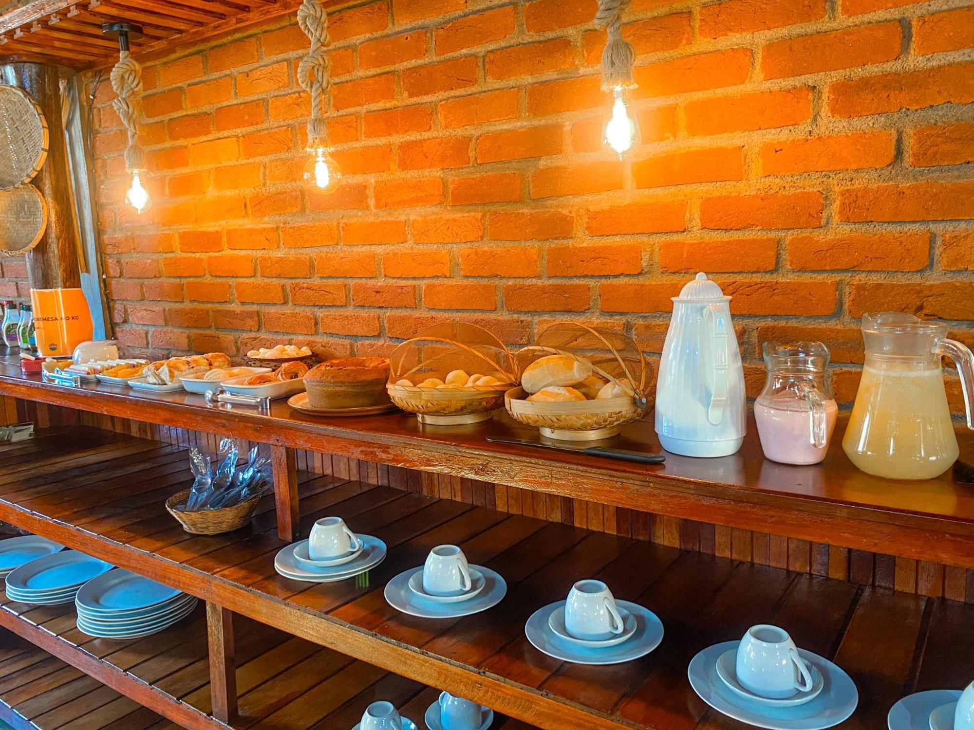 Pousada E Restaurante Casarao Паса-Куатру Экстерьер фото