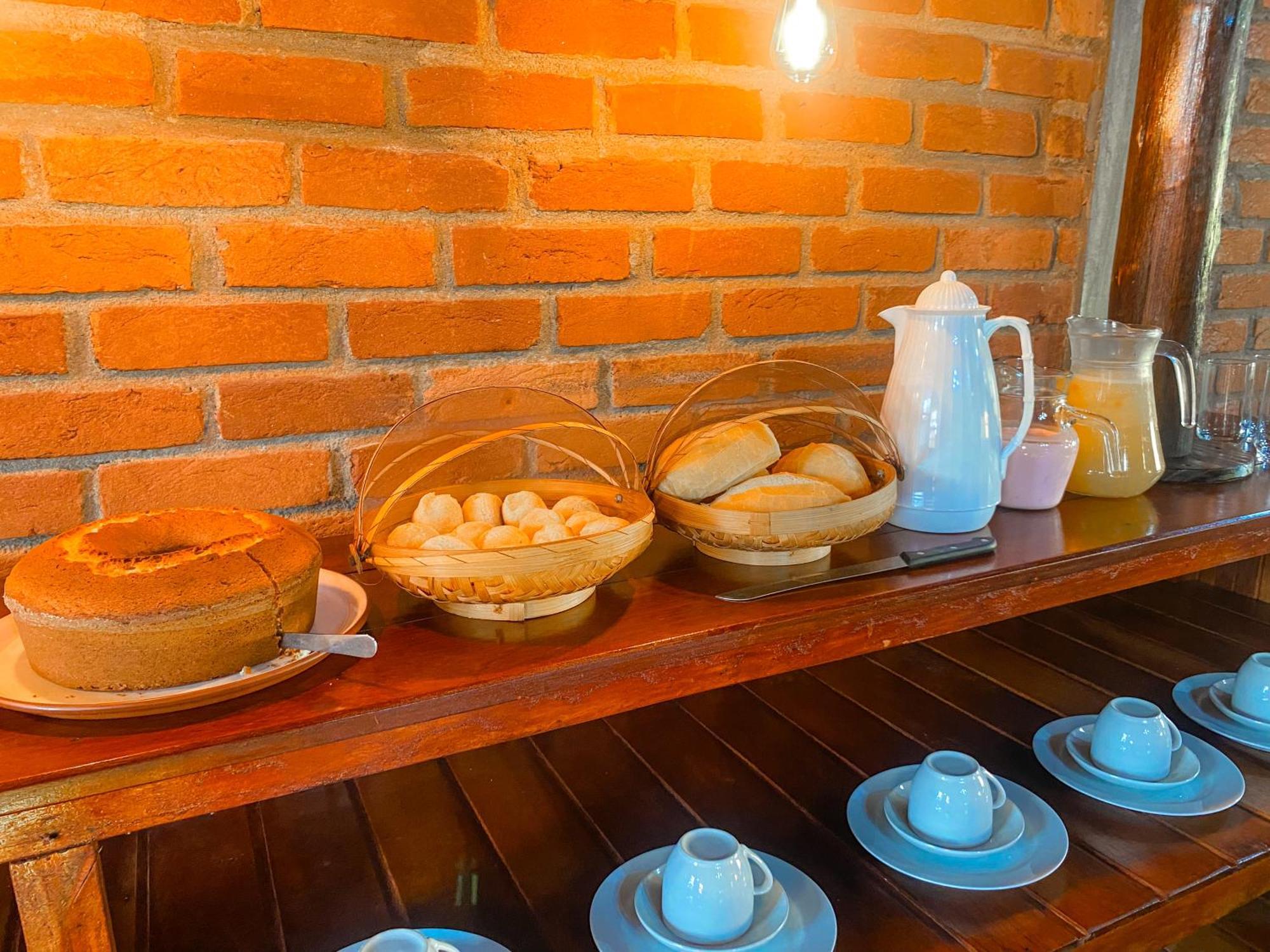 Pousada E Restaurante Casarao Паса-Куатру Экстерьер фото